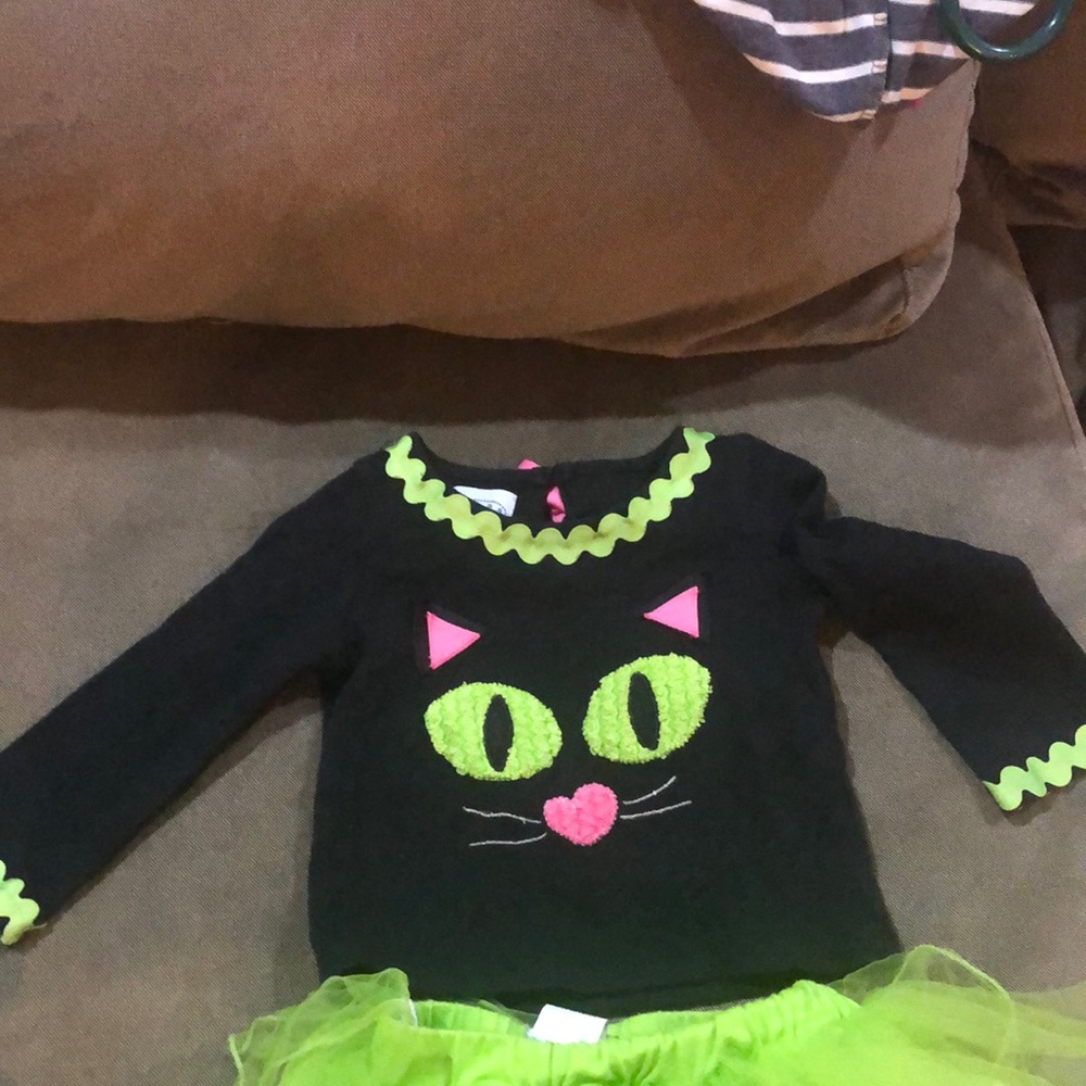 Mud Pie . Cat shirt with matching leggings.